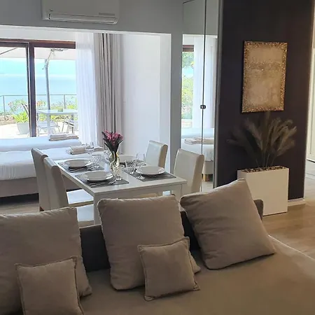 Divine View Apartma * Njivice