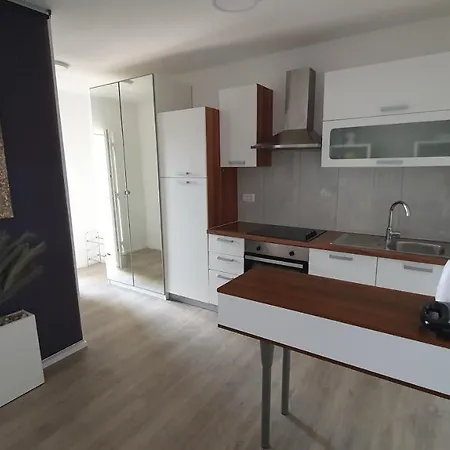 Divine View Apartma Apartament Nijvice