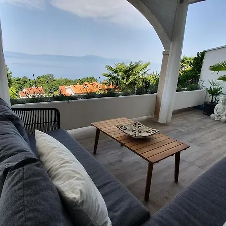Divine View Apartma Lägenhet *