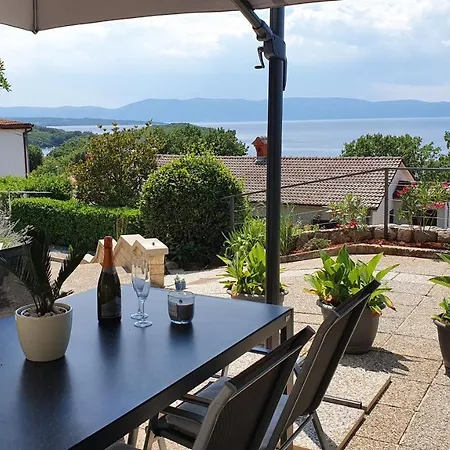 Divine View Apartma Apartment Njivice
