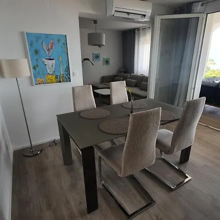 Divine View Apartma * Njivice