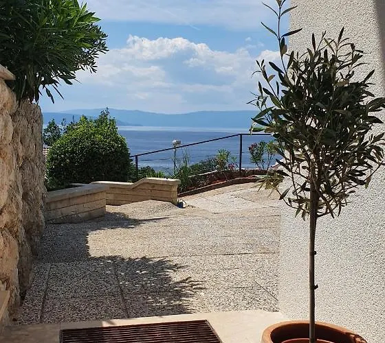 Divine View Apartma Apartment *