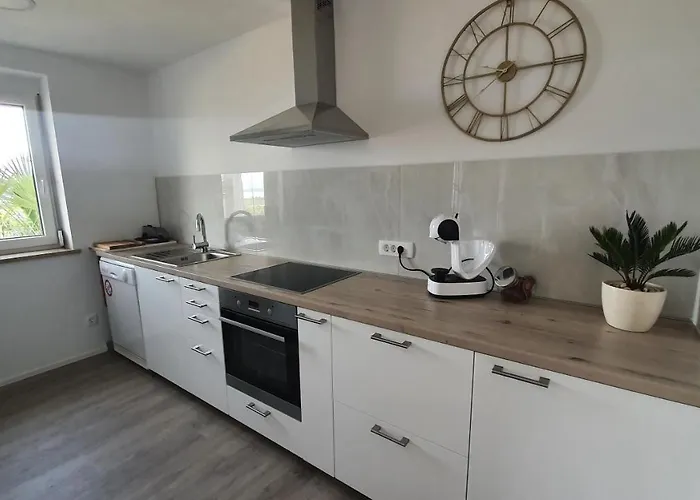 Lägenhet Divine View Apartma