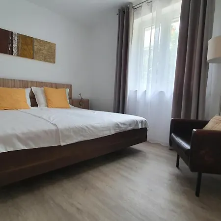 Divine View Apartma דירה *