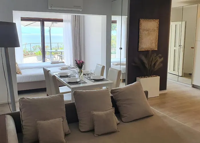 Divine View Apartma * ニヴィーチェ